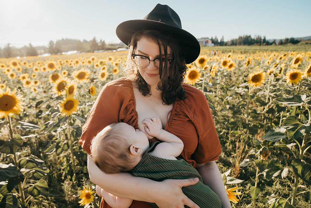 Summer sunflower family photography by Natalie Broders
